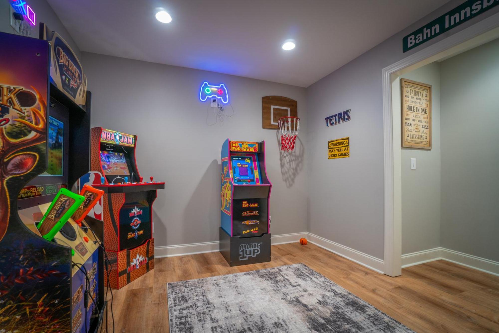 Par-Tee Haus I- Game Room & Hot Tub-Walk To Helen Dış mekan fotoğraf